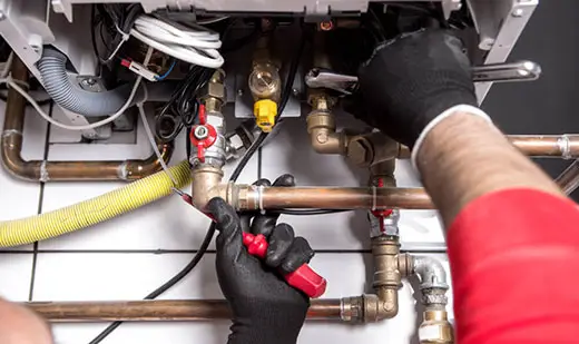 reparatii-instalatii-termice-si-centrale-servicii-instalator-brasov-06-Înlocuire centrală termică veche